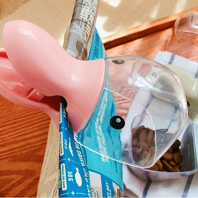 colher multifuncional para pet, colher multifuncional para cães, colher multifuncional para cachorro, colher 3 em 1, colher para ração, colher medidora de ração, mundomiauauau, miauauau